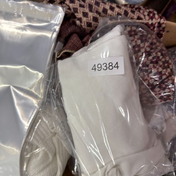 New Jessica Simpson Jeans Women 29 Plus White Denim Light Kiss Me Skinny Ankle - Picture 8 of 8